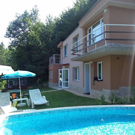 Villa Aqua Правец Екстер'єр фото