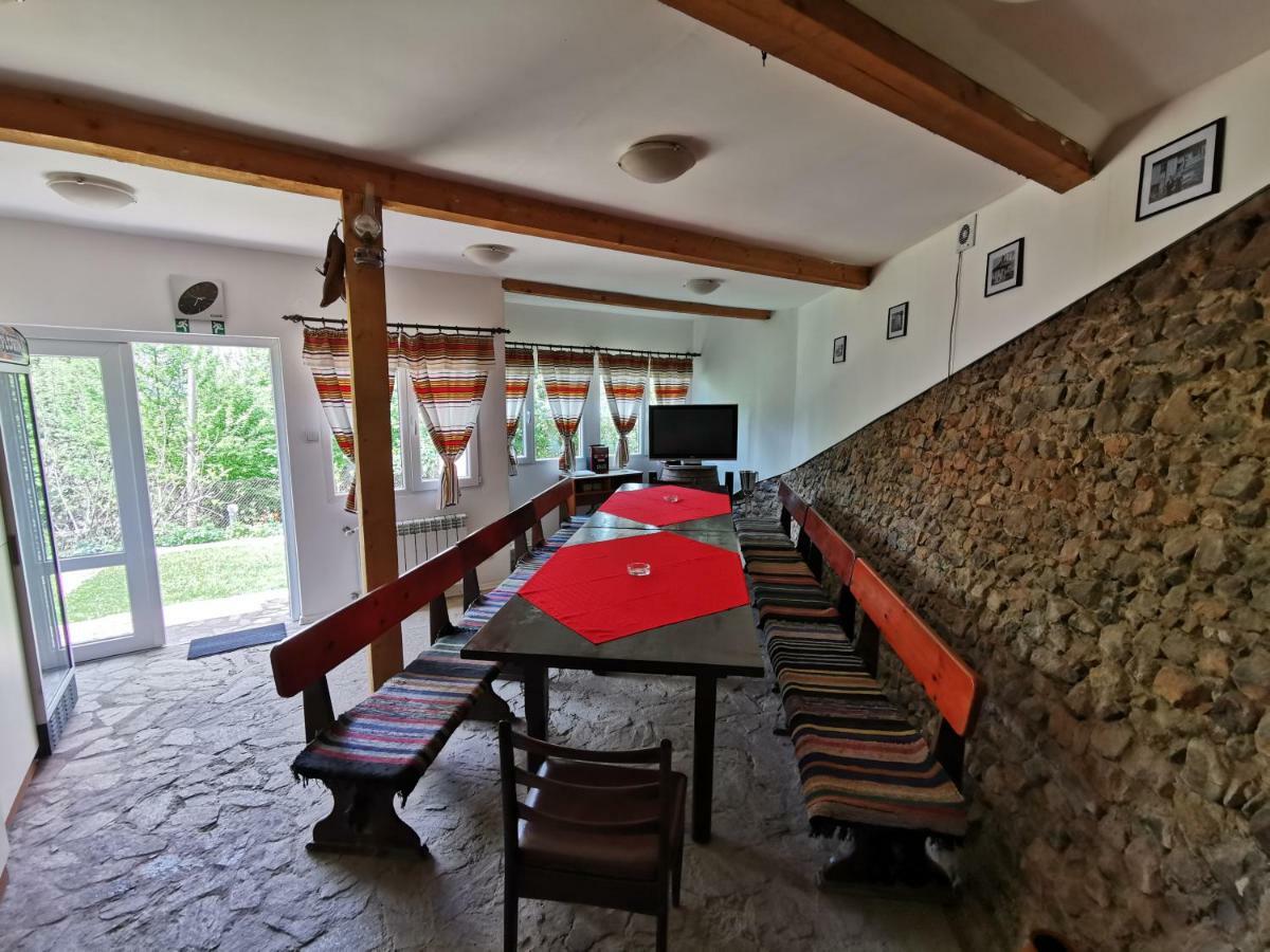 Villa Aqua Правец Екстер'єр фото