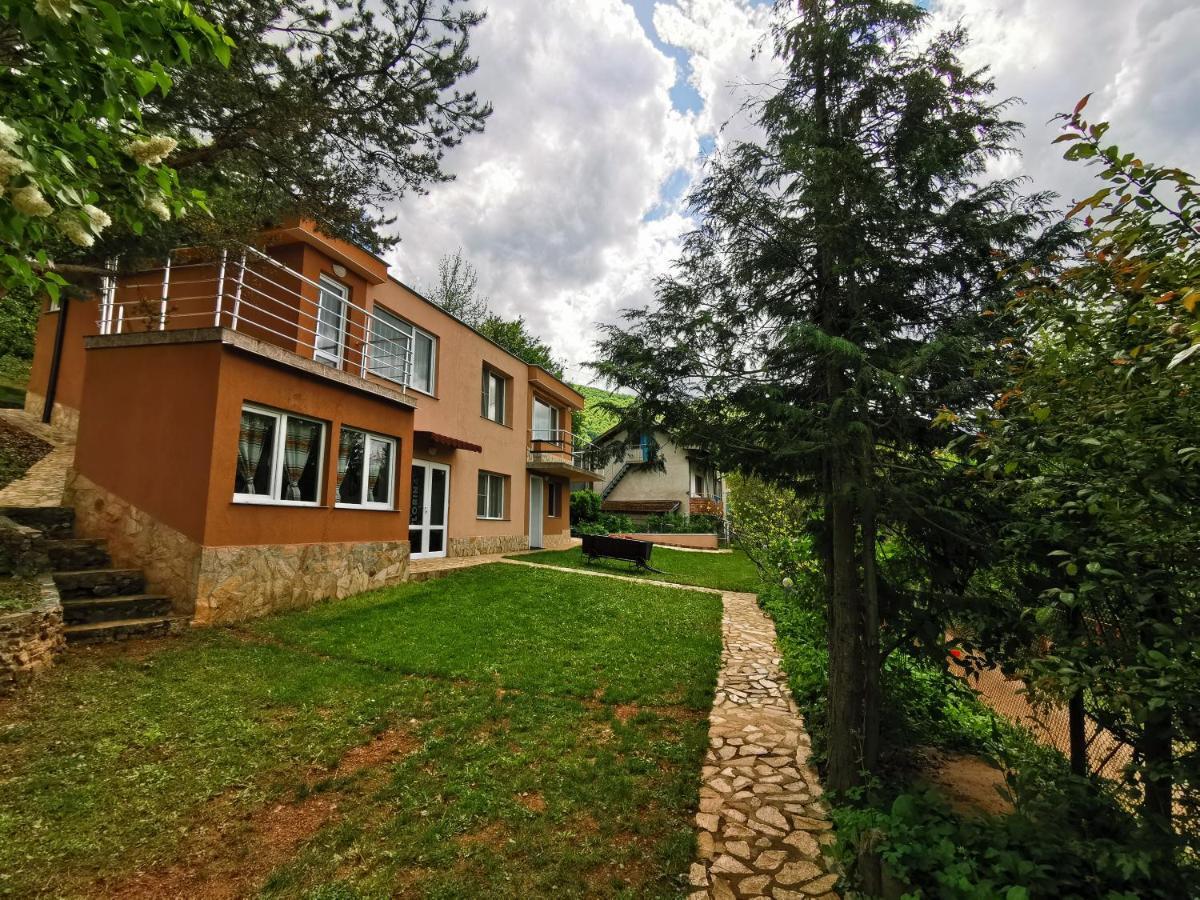 Villa Aqua Правец Екстер'єр фото